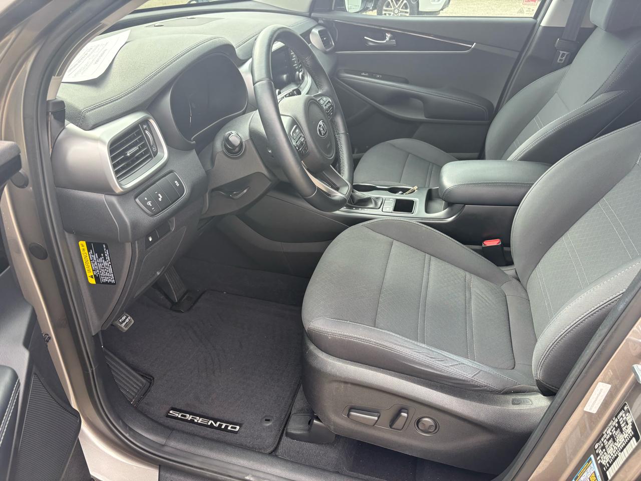 Kia Sorento LX V6 2WD 2017