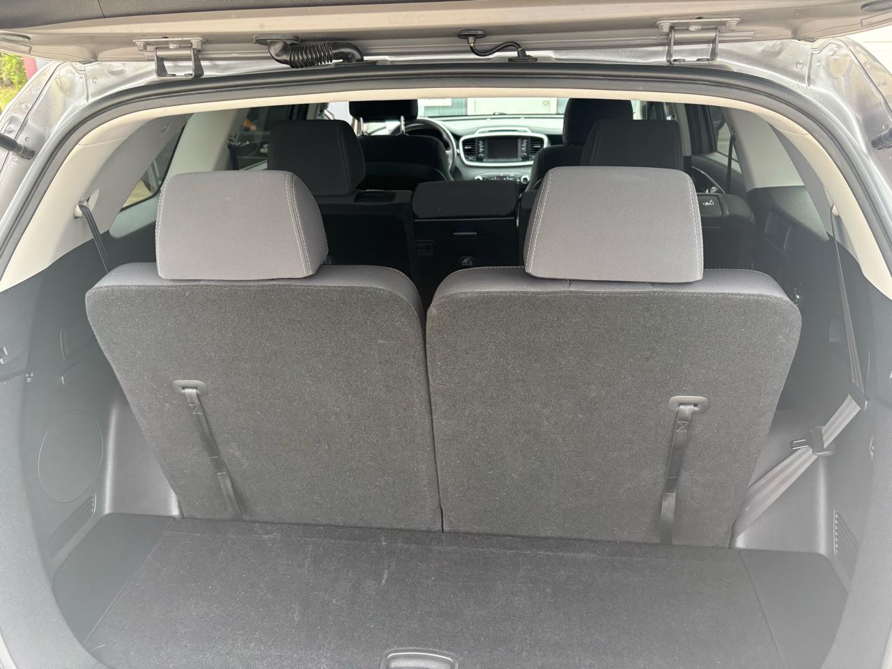 Kia Sorento LX V6 2WD 2017