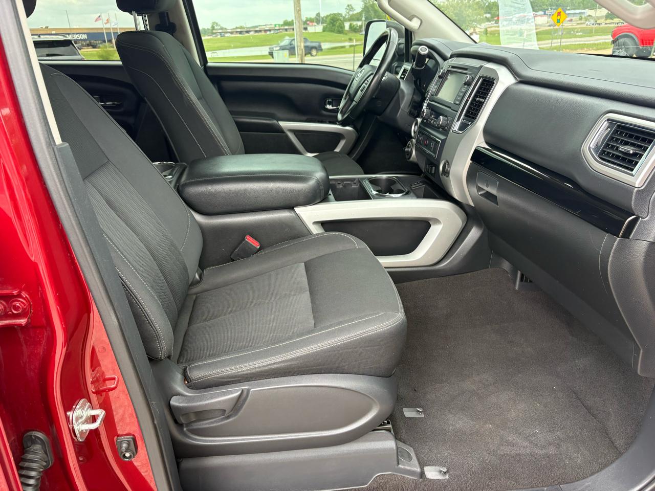 Nissan Titan XD PRO-4X Crew Cab 4WD Diesel 2019