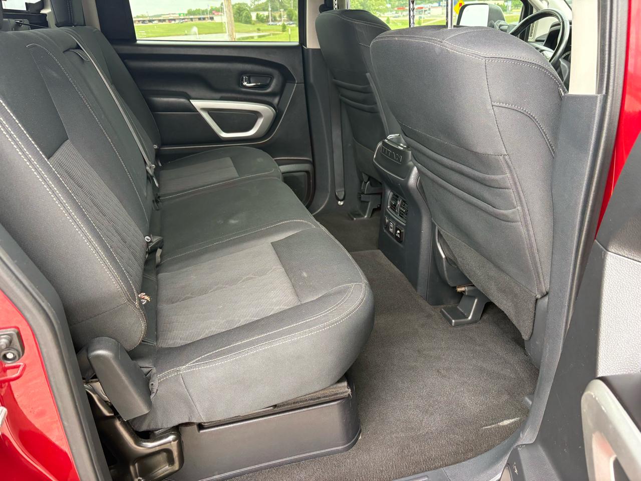 Nissan Titan XD PRO-4X Crew Cab 4WD Diesel 2019