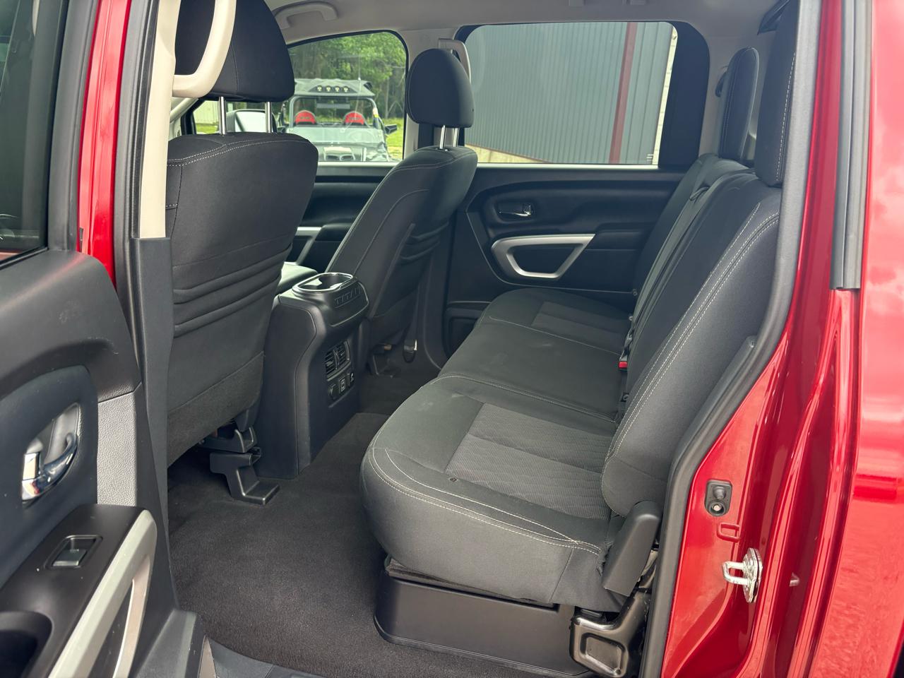 Nissan Titan XD PRO-4X Crew Cab 4WD Diesel 2019