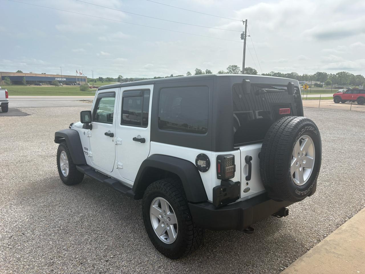 Jeep Wrangler JK Unlimited Sport 4WD 2018