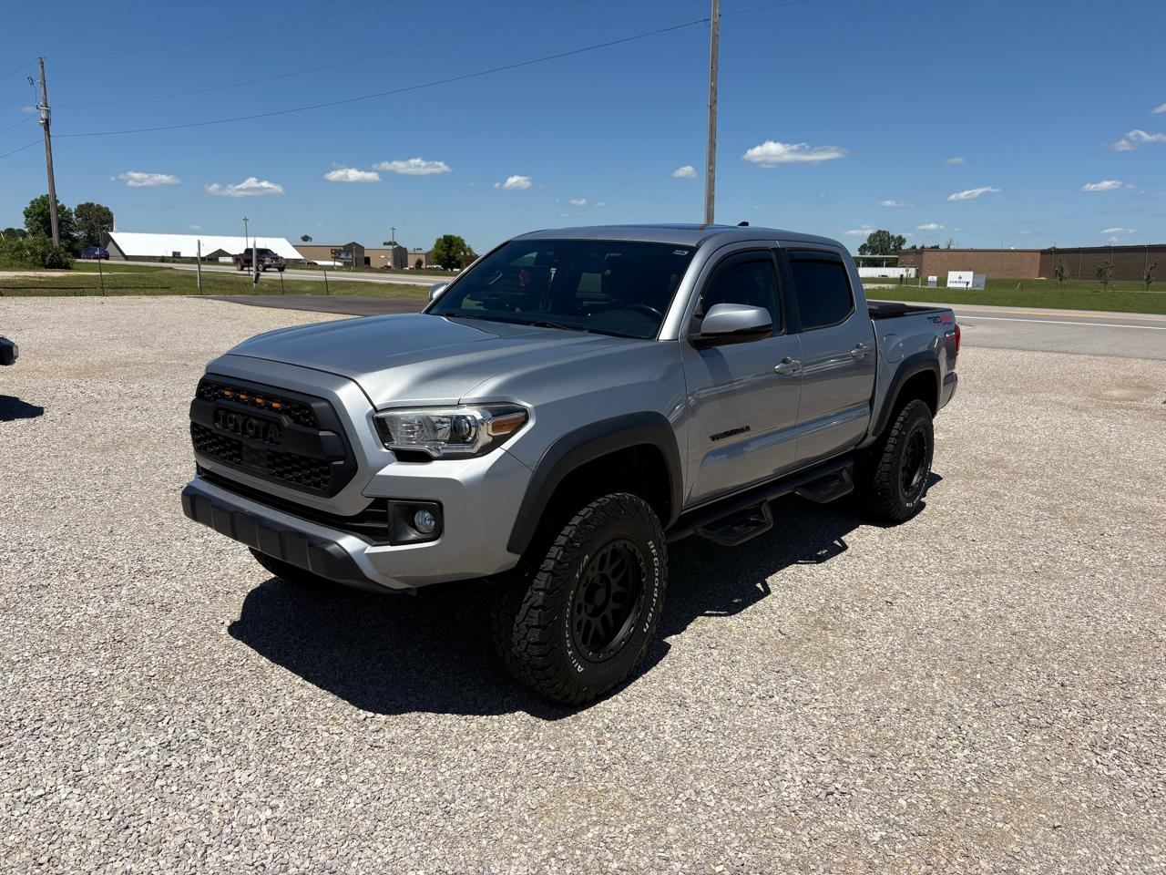 Toyota Tacoma 4WD Double Cab V6 AT TRD Off Road (Natl) 2019