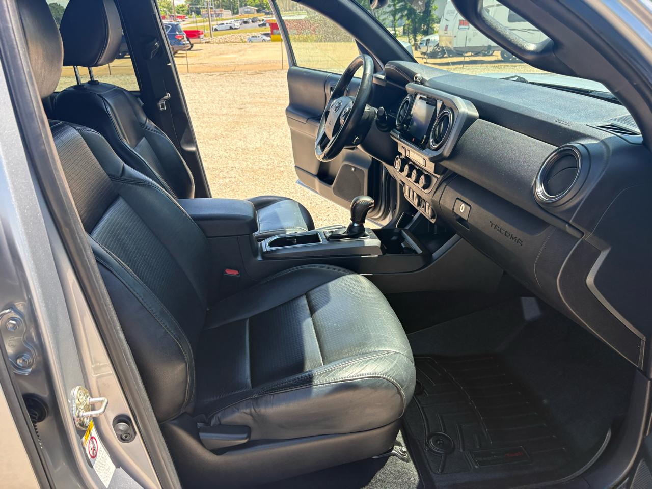 Toyota Tacoma 4WD Double Cab V6 AT TRD Off Road (Natl) 2019