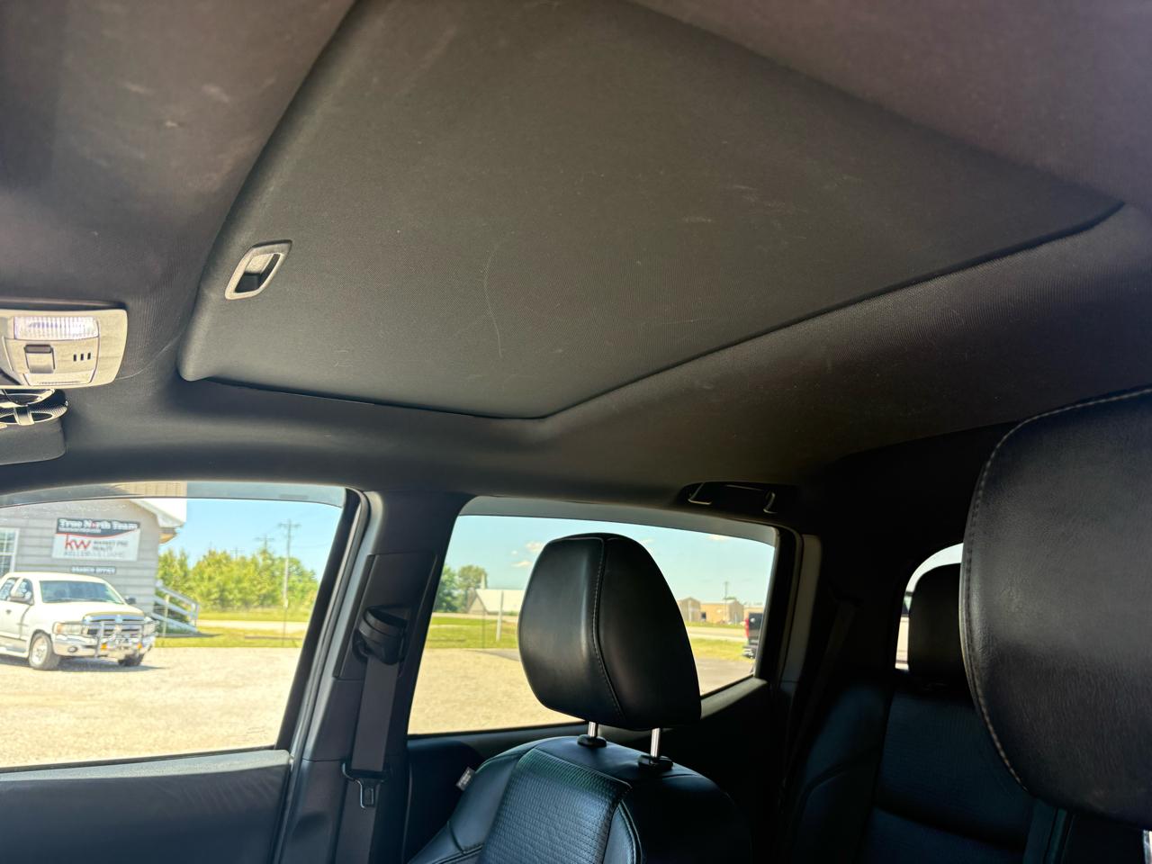 Toyota Tacoma 4WD Double Cab V6 AT TRD Off Road (Natl) 2019
