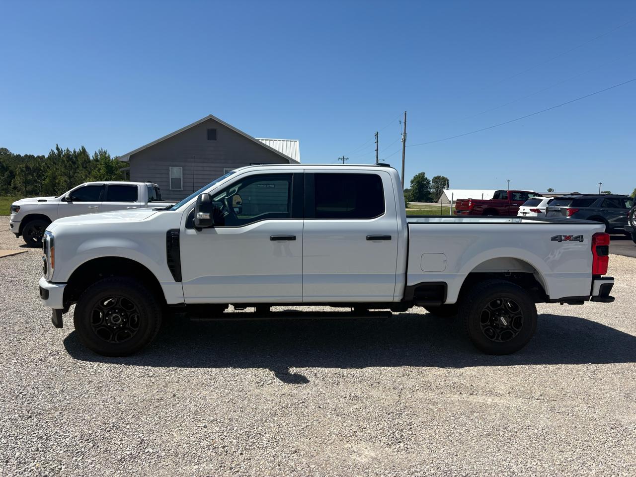 Ford F-250 SD XLT Crew Cab 4WD 2024