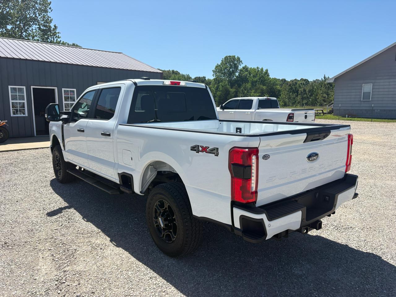 Ford F-250 SD XLT Crew Cab 4WD 2024