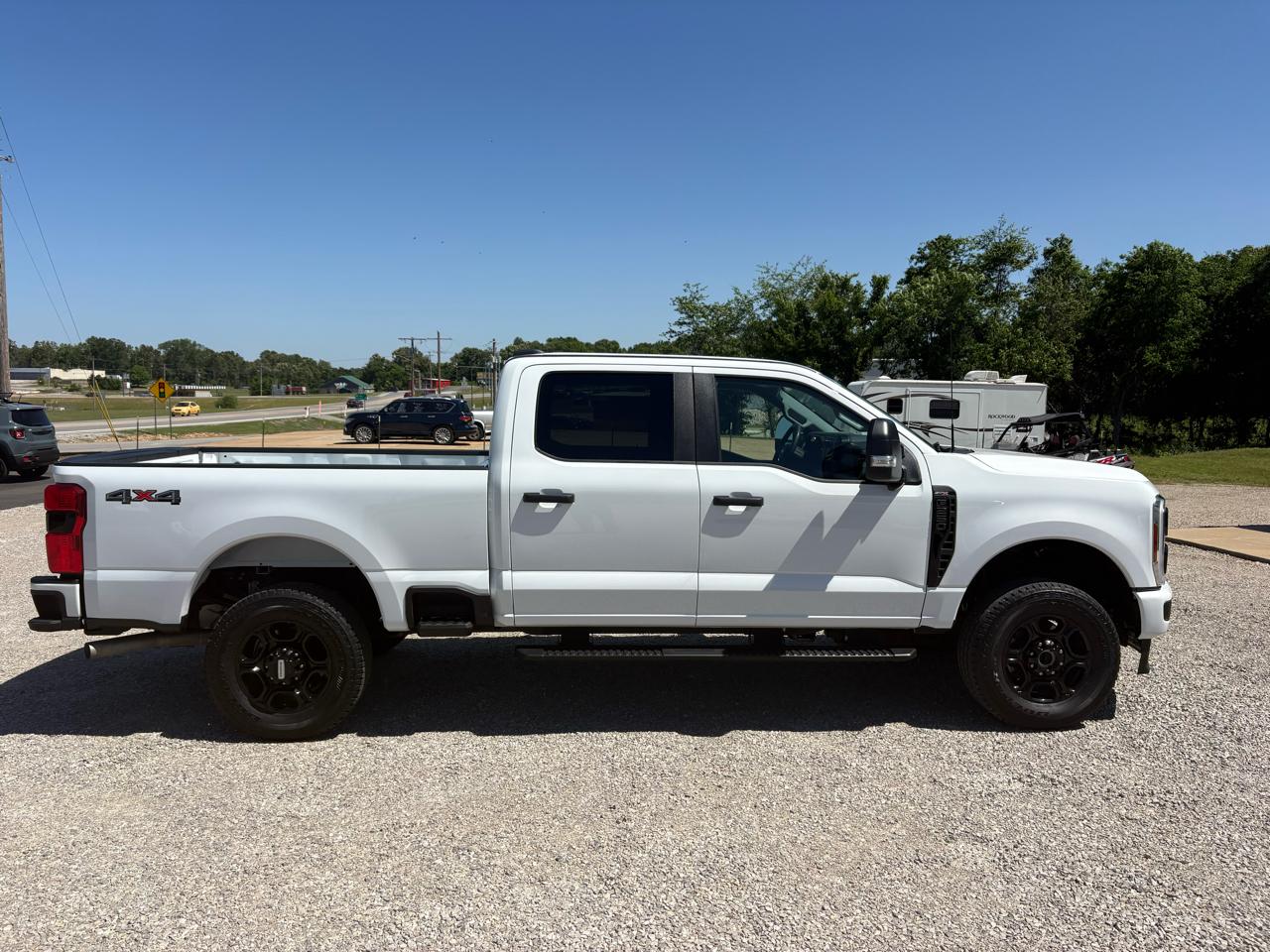 Ford F-250 SD XLT Crew Cab 4WD 2024