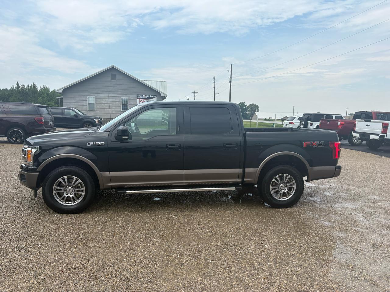 Ford F-150 4WD SuperCrew 139" Lariat 2018