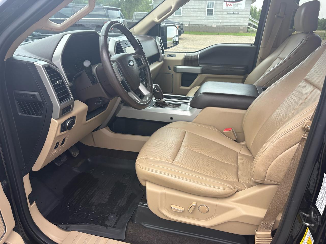 Ford F-150 4WD SuperCrew 139" Lariat 2018