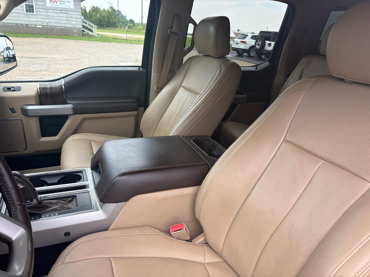 Ford F-150 4WD SuperCrew 139" Lariat 2018