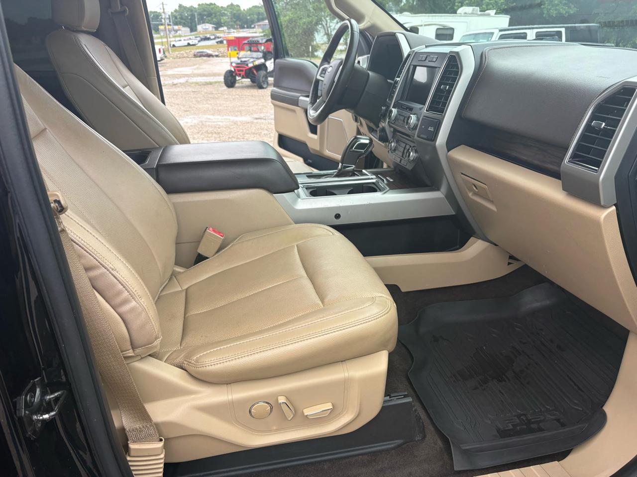 Ford F-150 4WD SuperCrew 139" Lariat 2018