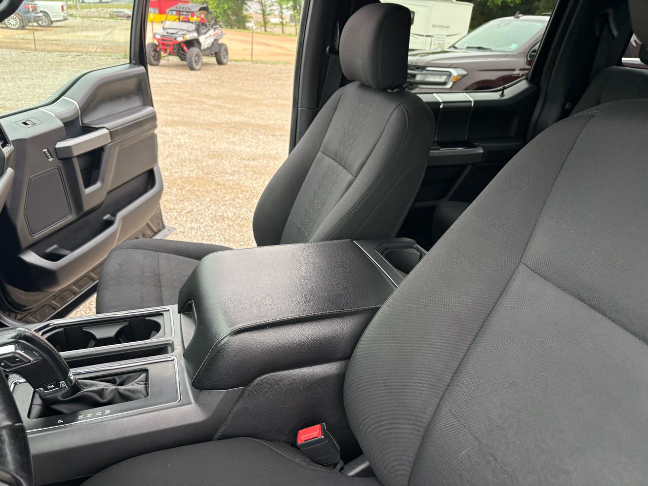 Ford F-150 4WD SuperCrew 139" XLT 2018