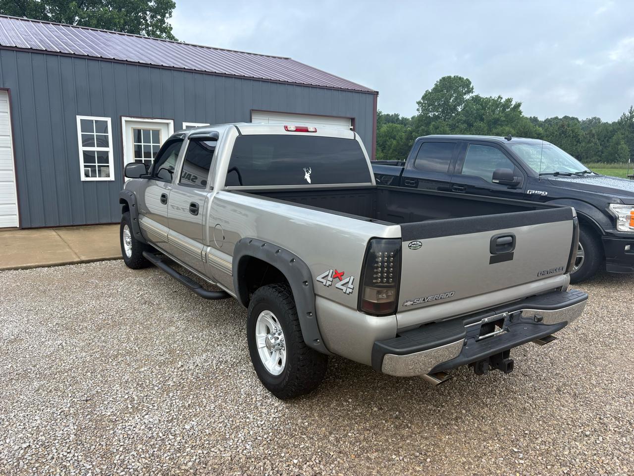 Chevrolet Silverado 1500HD HD Crew Cab LS 4WD 2002
