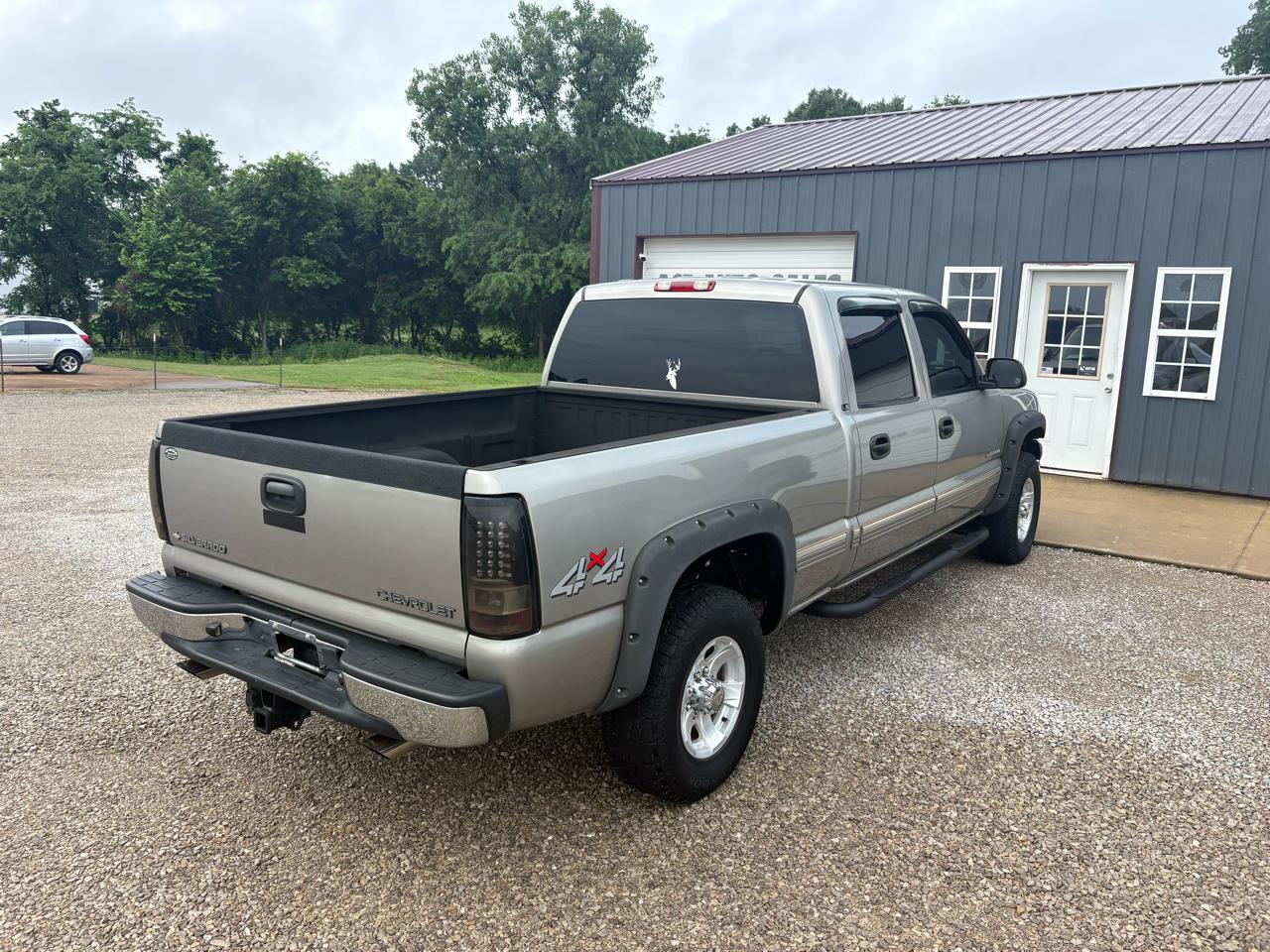 Chevrolet Silverado 1500HD HD Crew Cab LS 4WD 2002