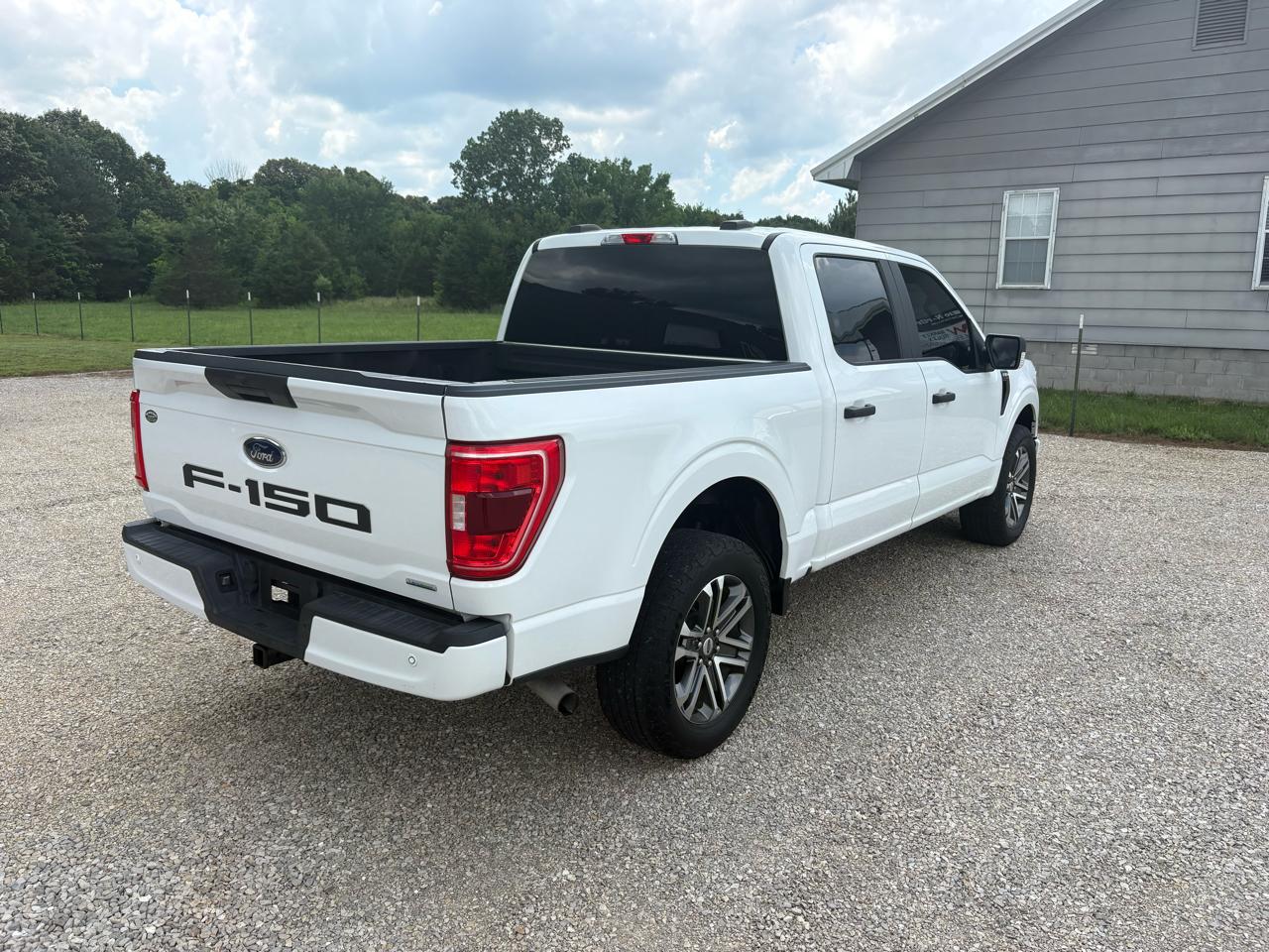 Ford F-150 4WD SuperCrew 139" XLT 2021