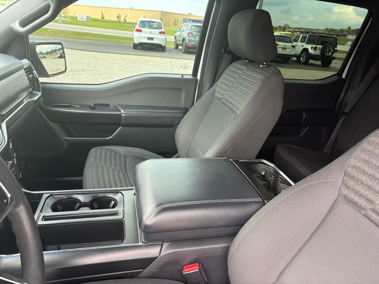 Ford F-150 4WD SuperCrew 139" XLT 2021