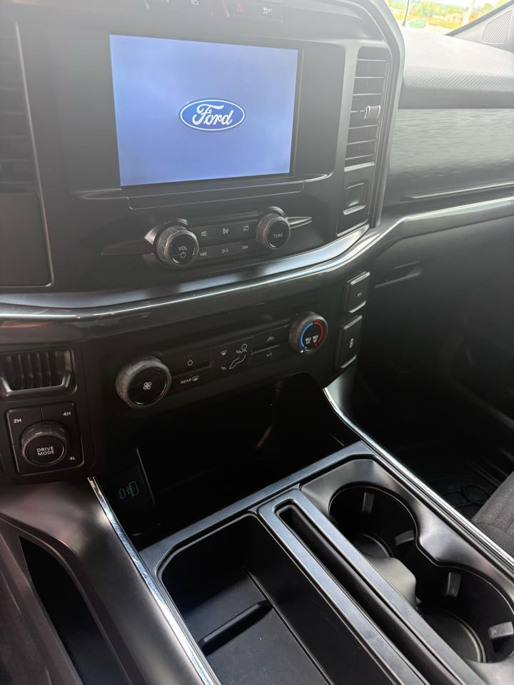 Ford F-150 4WD SuperCrew 139" XLT 2021