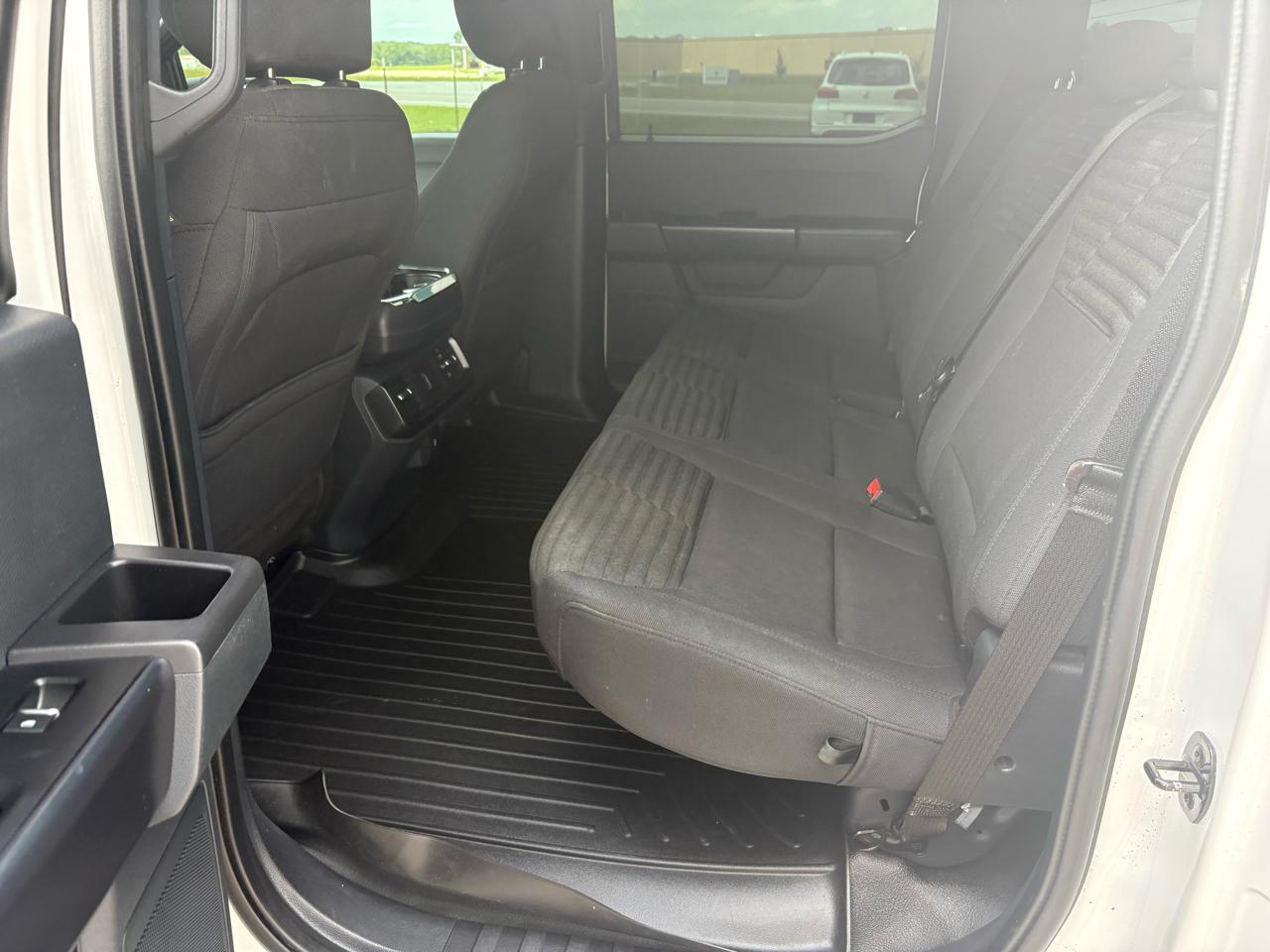 Ford F-150 4WD SuperCrew 139" XLT 2021