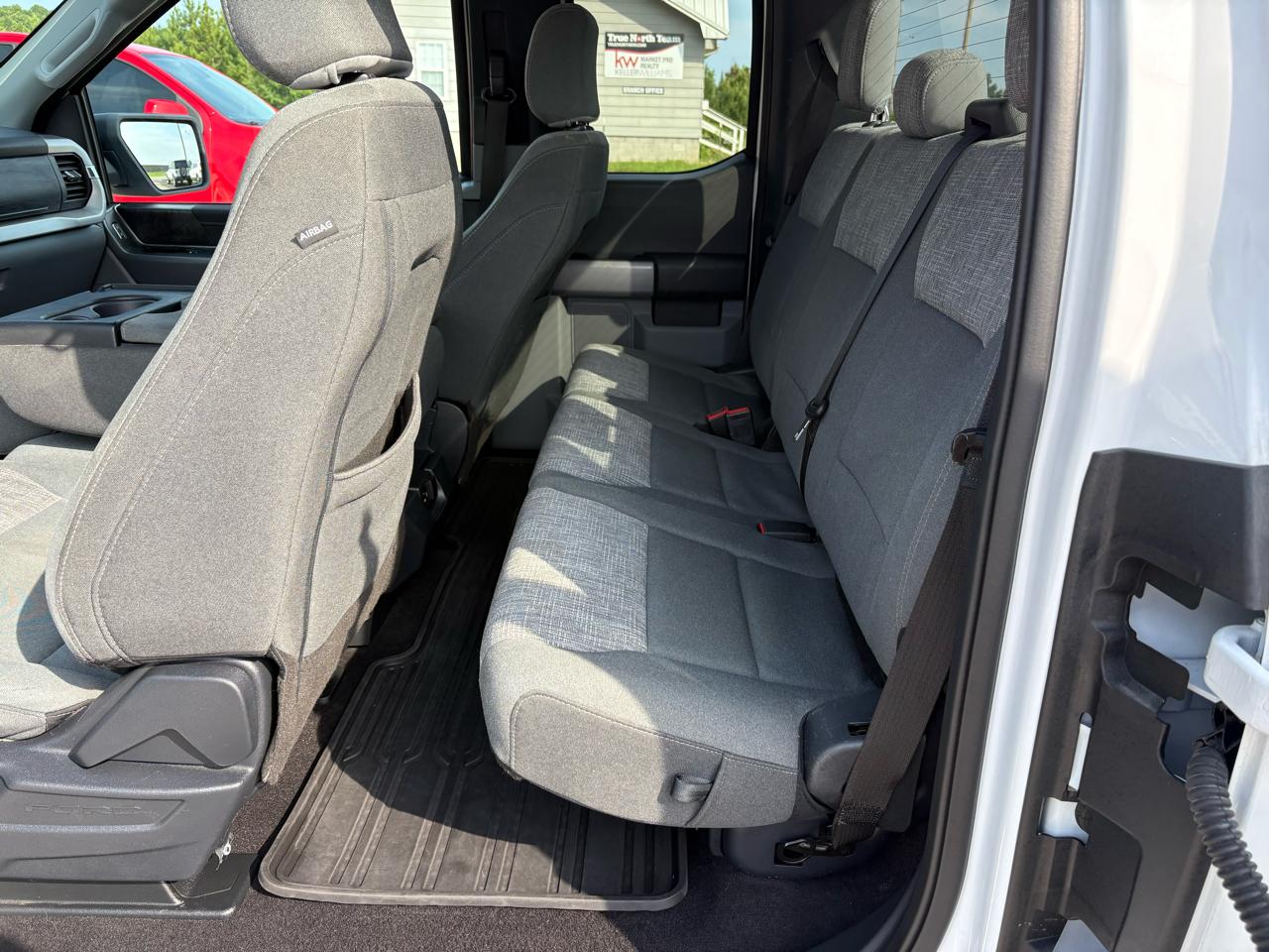 Ford F-150 4WD SuperCab 133" XLT 2023