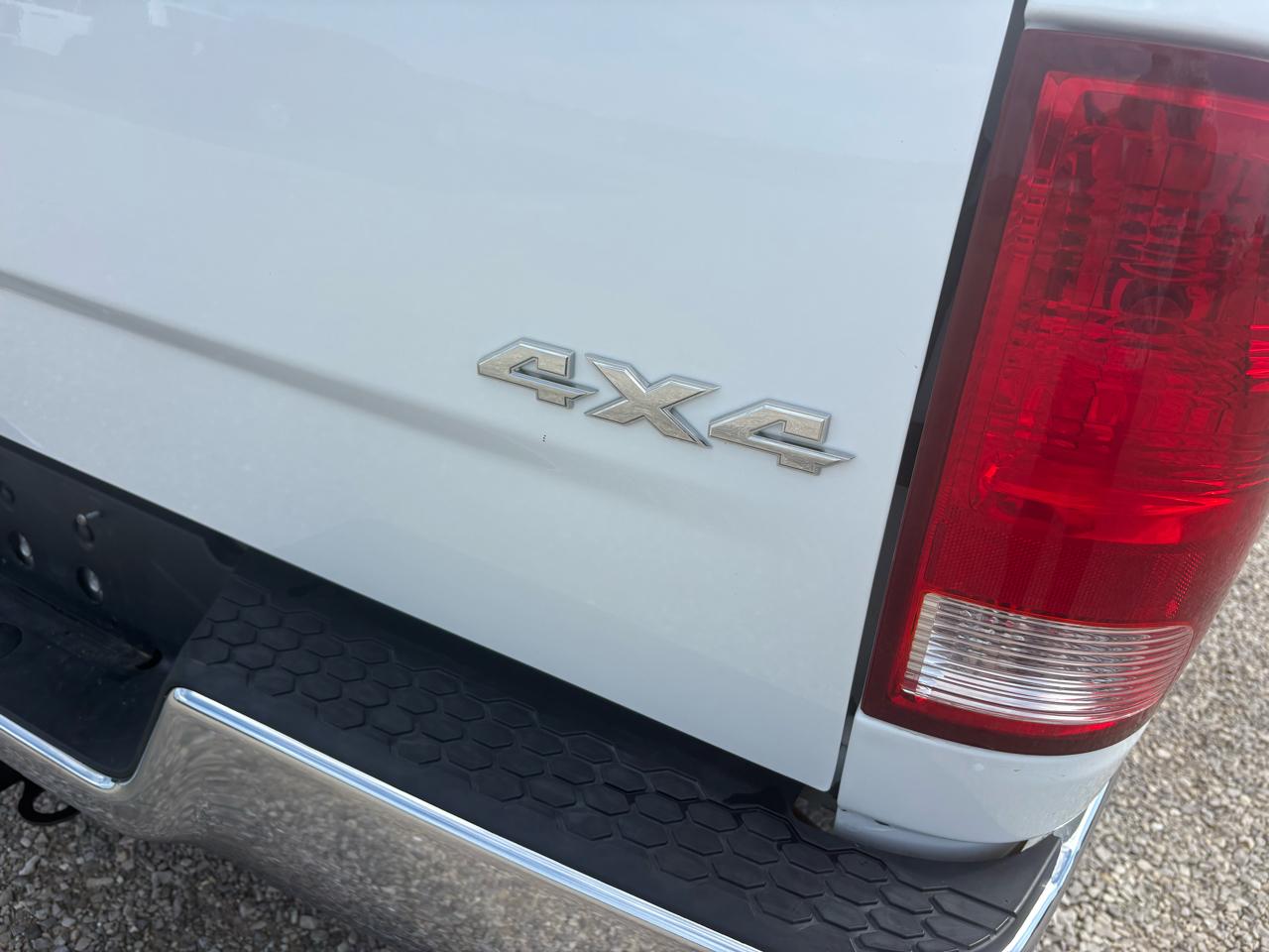 RAM 1500 4WD Crew Cab 140.5" Sport 2016