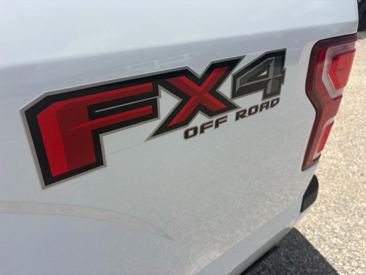 Ford F-150 4WD SuperCrew 145" FX4 2019