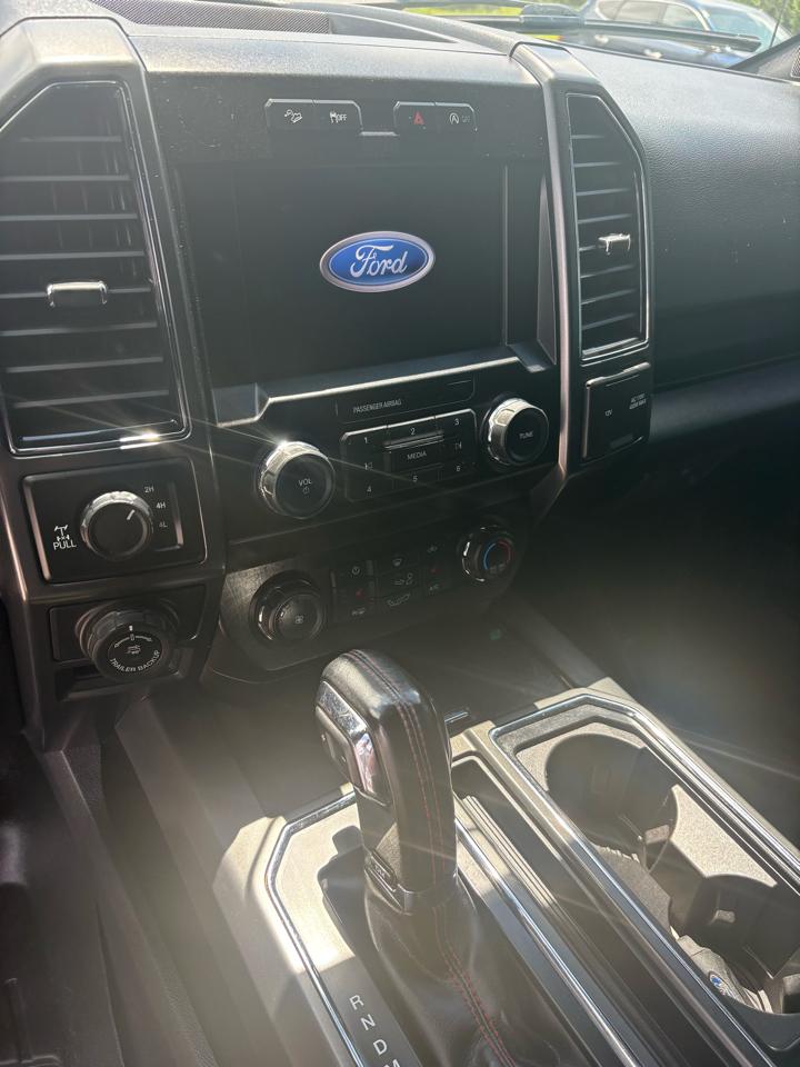 Ford F-150 4WD SuperCrew 145" FX4 2019