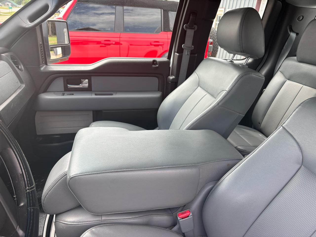 Ford F-150 4WD SuperCab 145" XL 2014