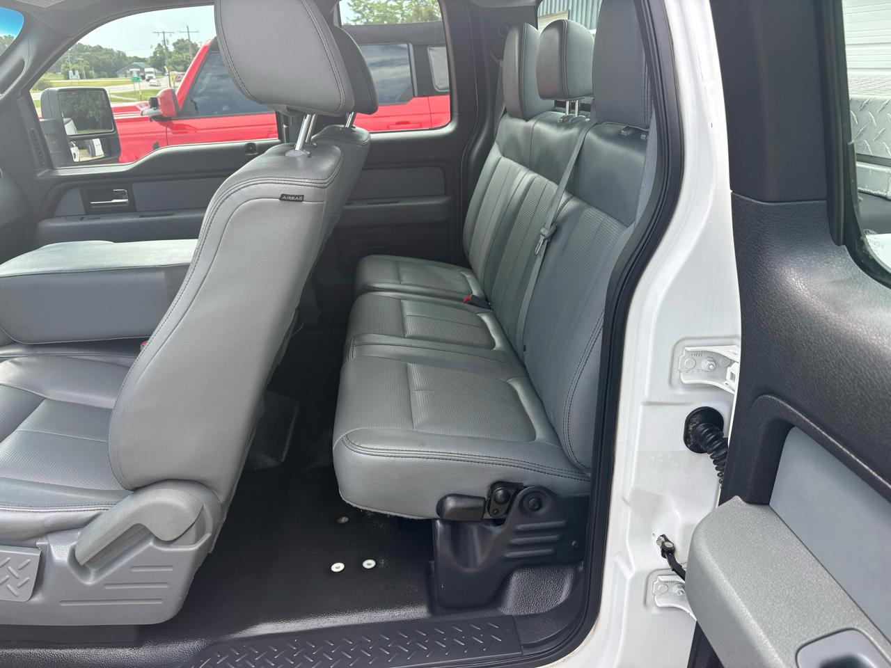 Ford F-150 4WD SuperCab 145" XL 2014