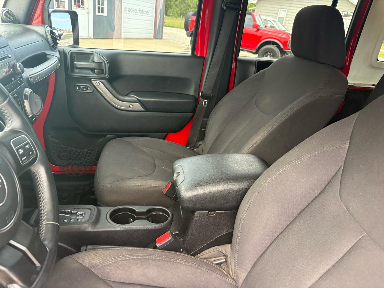 Jeep Wrangler Unlimited Sport 4WD 2014