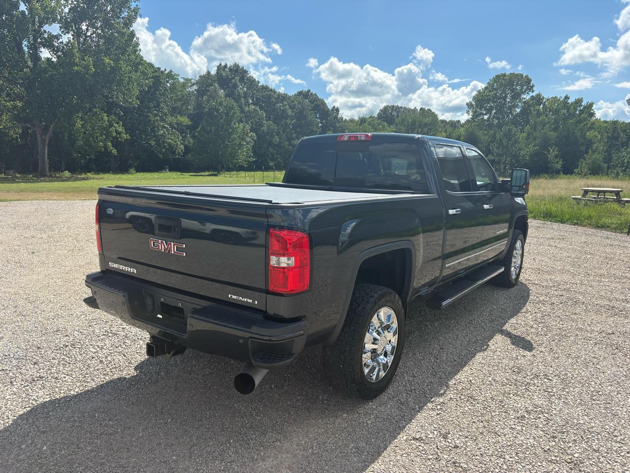 GMC Sierra 2500HD Denali Crew Cab 4WD 2019