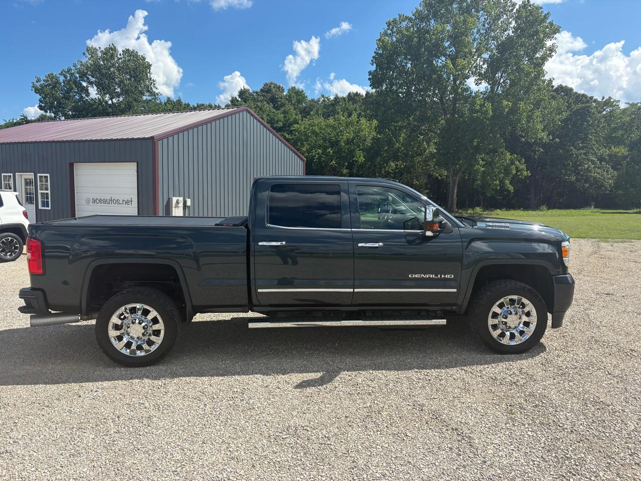 GMC Sierra 2500HD Denali Crew Cab 4WD 2019