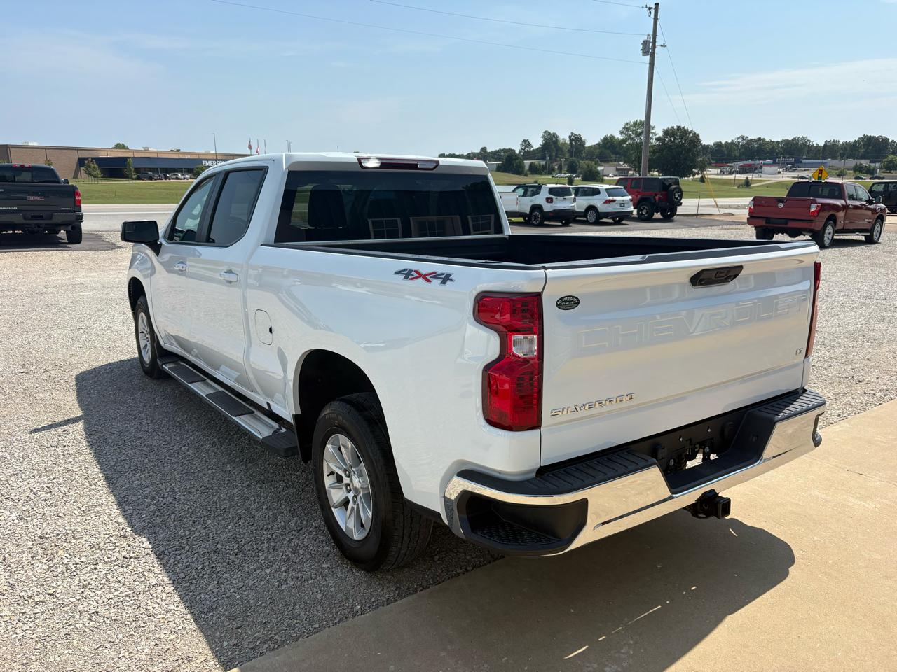 Chevrolet Silverado 1500 4WD Crew Cab 147" LT 2024