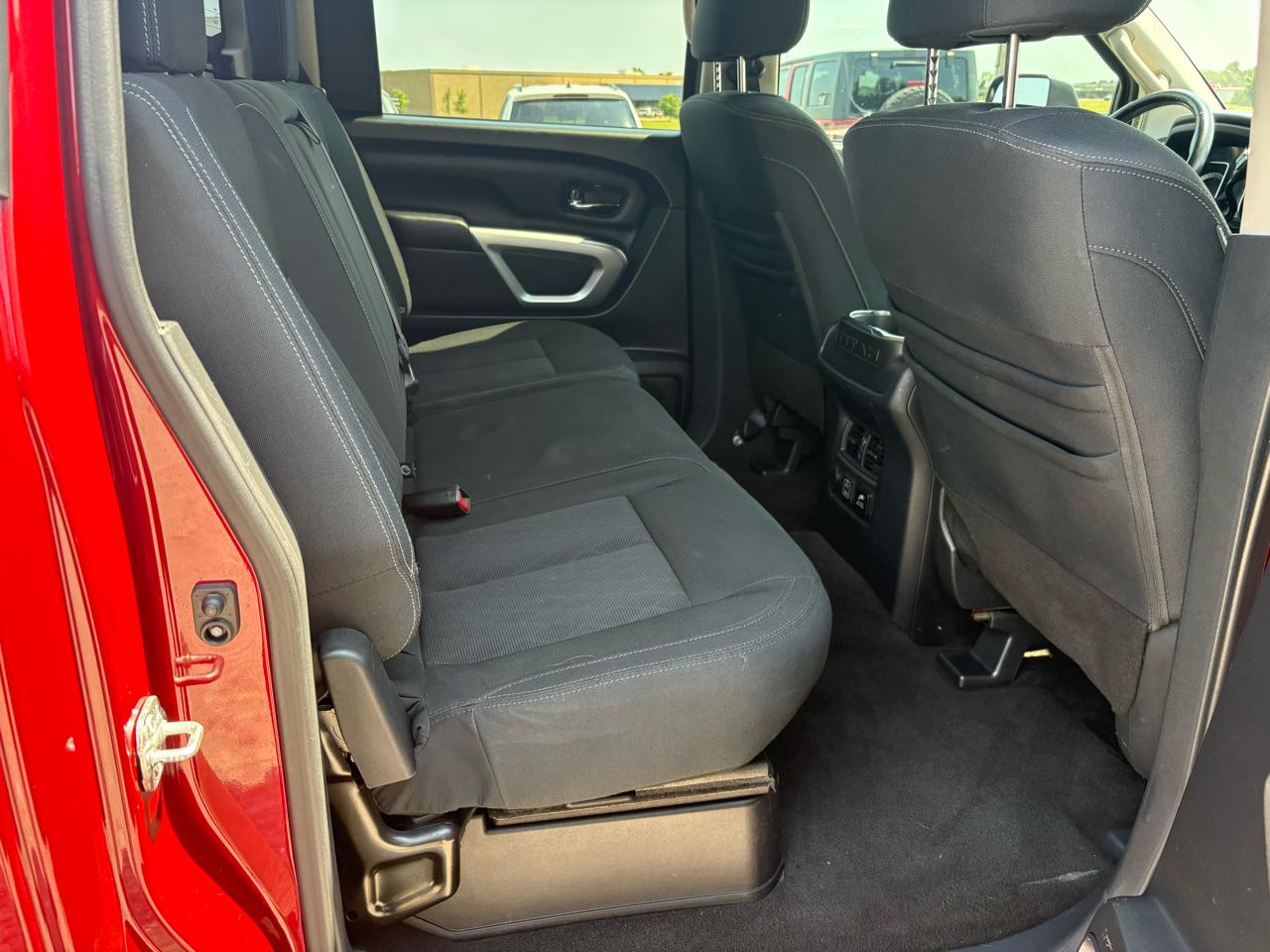 Nissan Titan XD PRO-4X Crew Cab 4WD Diesel 2019