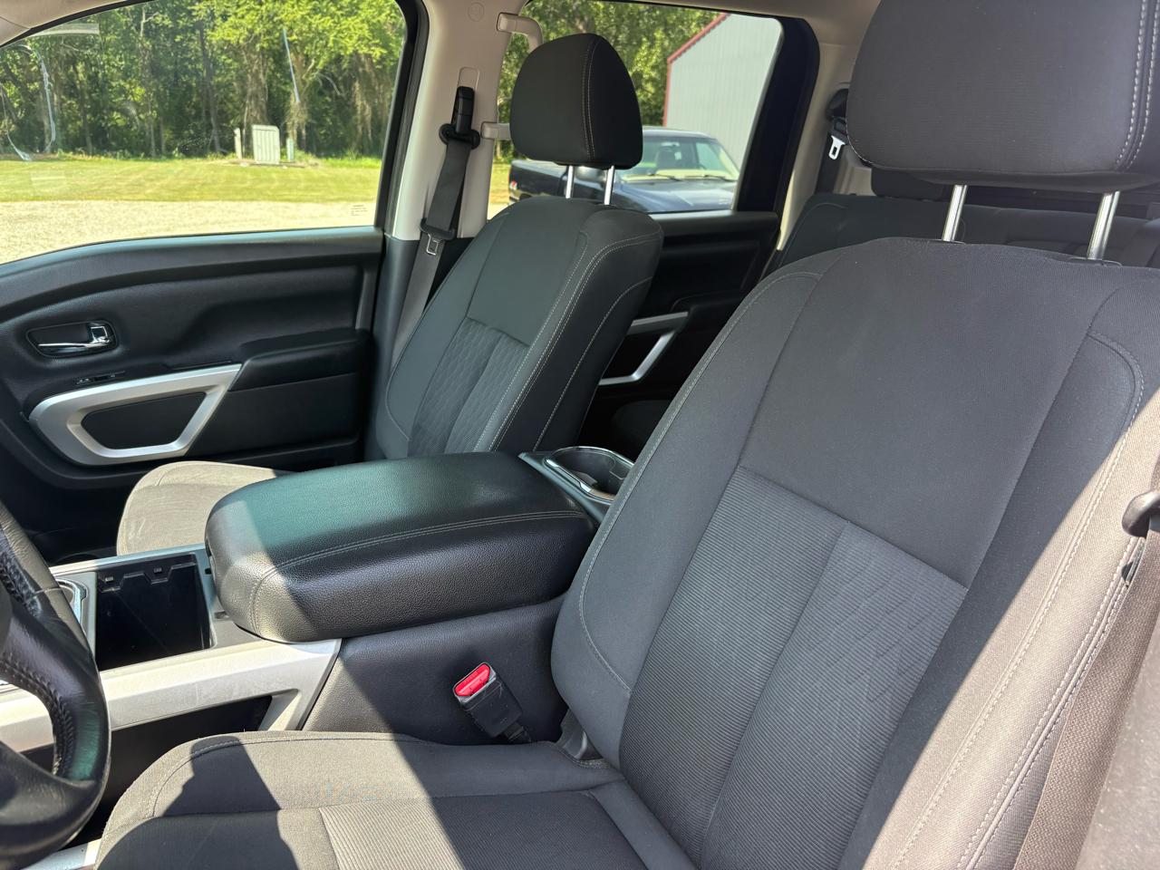 Nissan Titan XD PRO-4X Crew Cab 4WD Diesel 2019