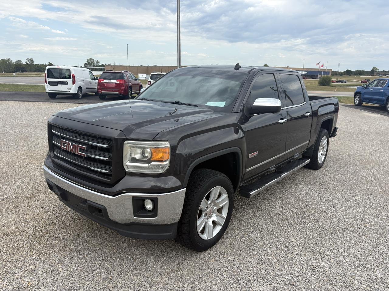 GMC Sierra 1500 4WD Crew Cab 143.5" SLT 2014