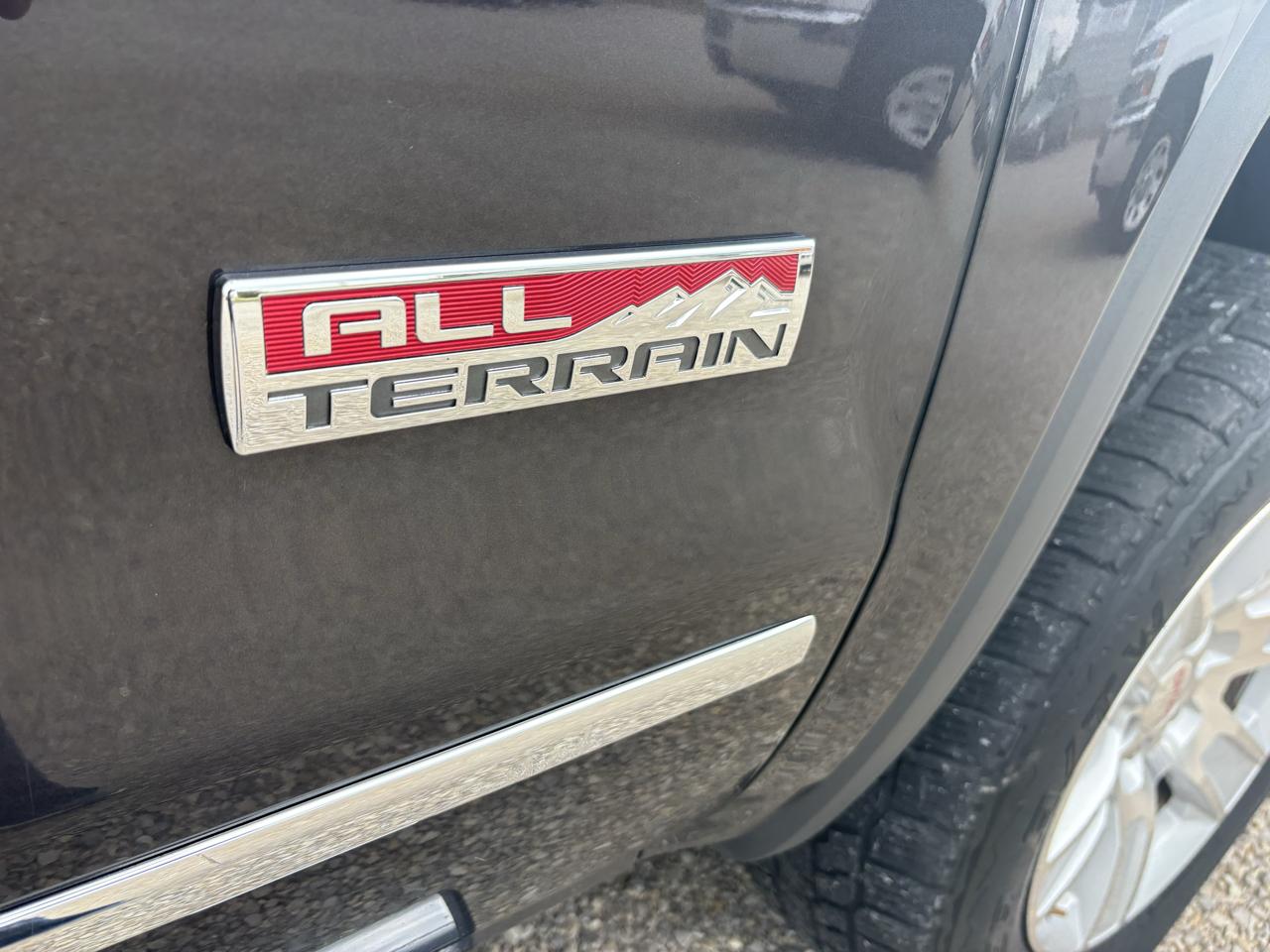 GMC Sierra 1500 4WD Crew Cab 143.5" SLT 2014