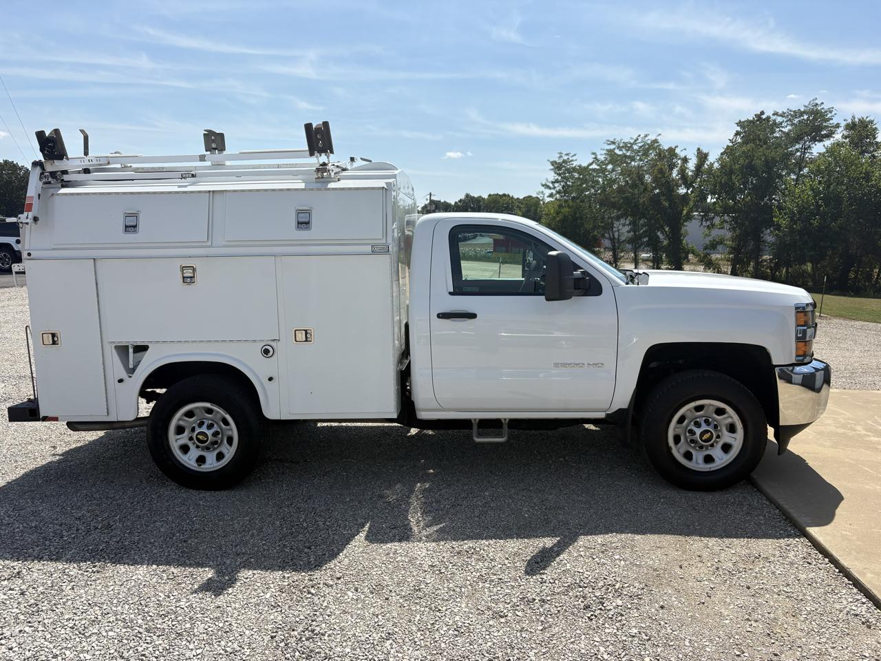 Chevrolet Silverado 3500HD 2WD Reg Cab 142" Work Truck 2015