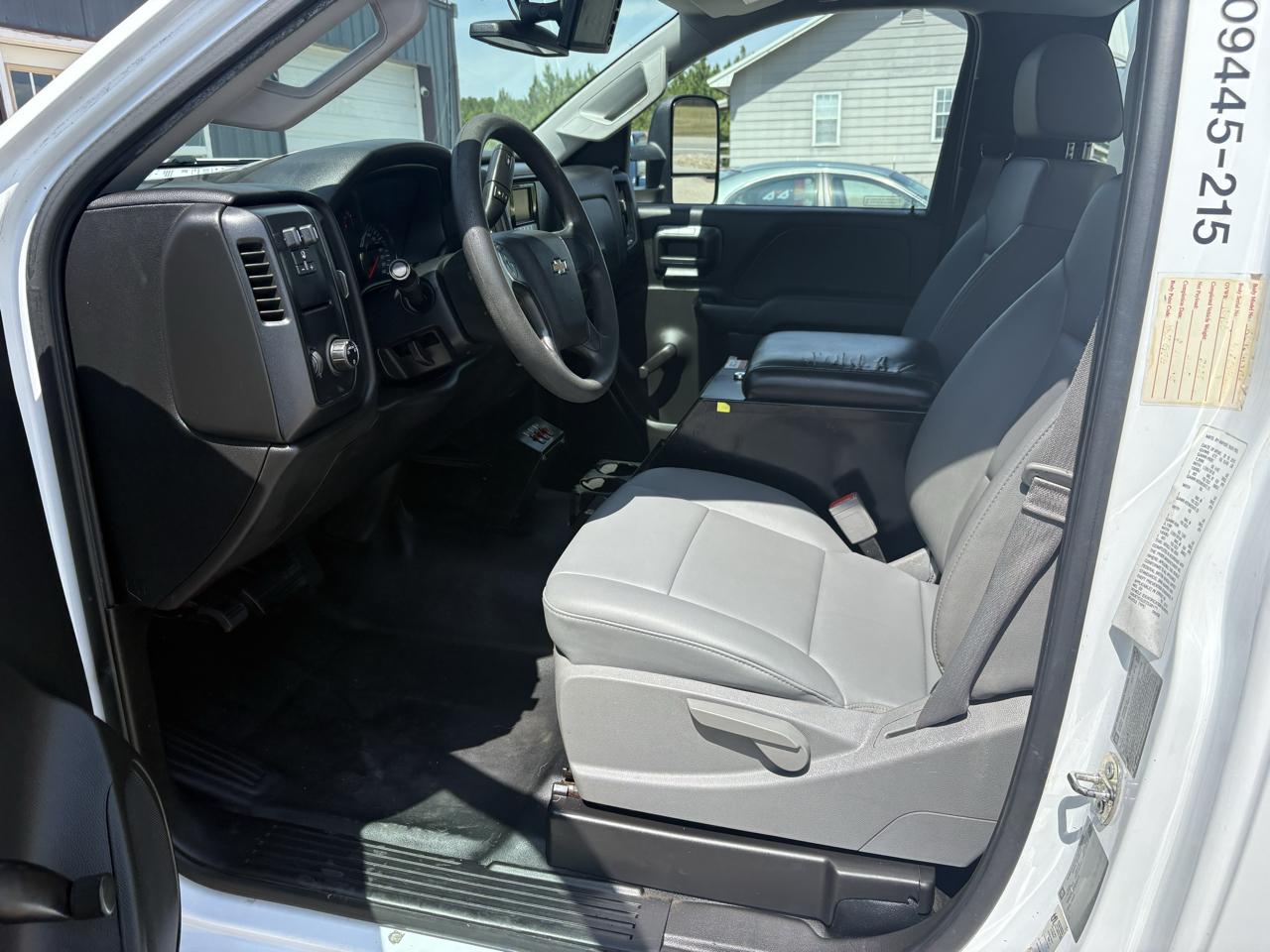 Chevrolet Silverado 3500HD 2WD Reg Cab 142" Work Truck 2015