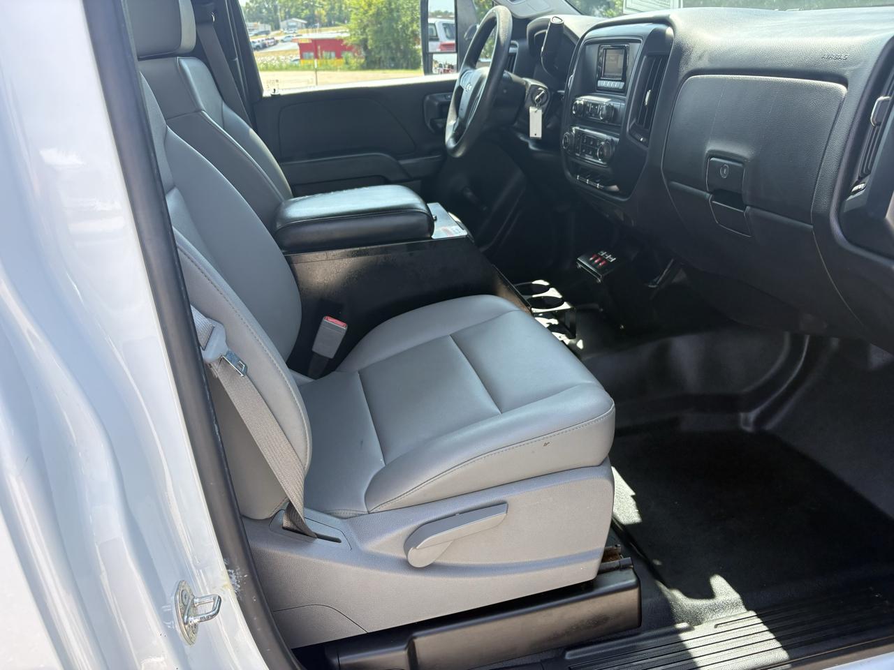 Chevrolet Silverado 3500HD 2WD Reg Cab 142" Work Truck 2015
