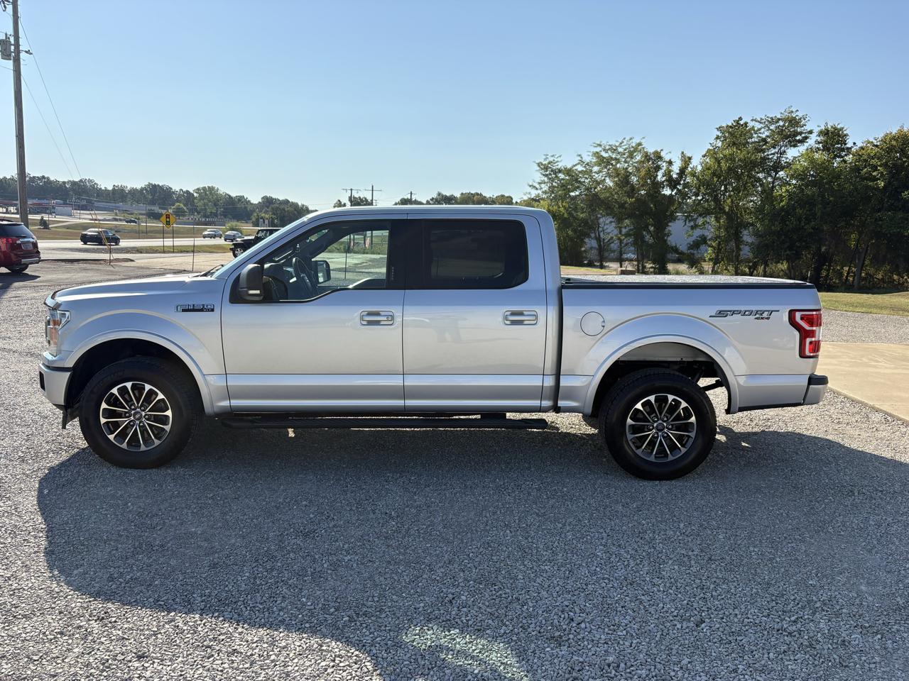 Ford F-150 4WD SuperCrew 139" XLT 2018