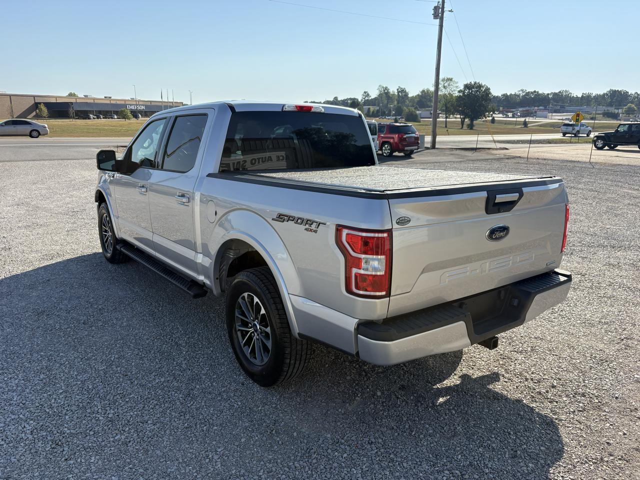 Ford F-150 4WD SuperCrew 139" XLT 2018