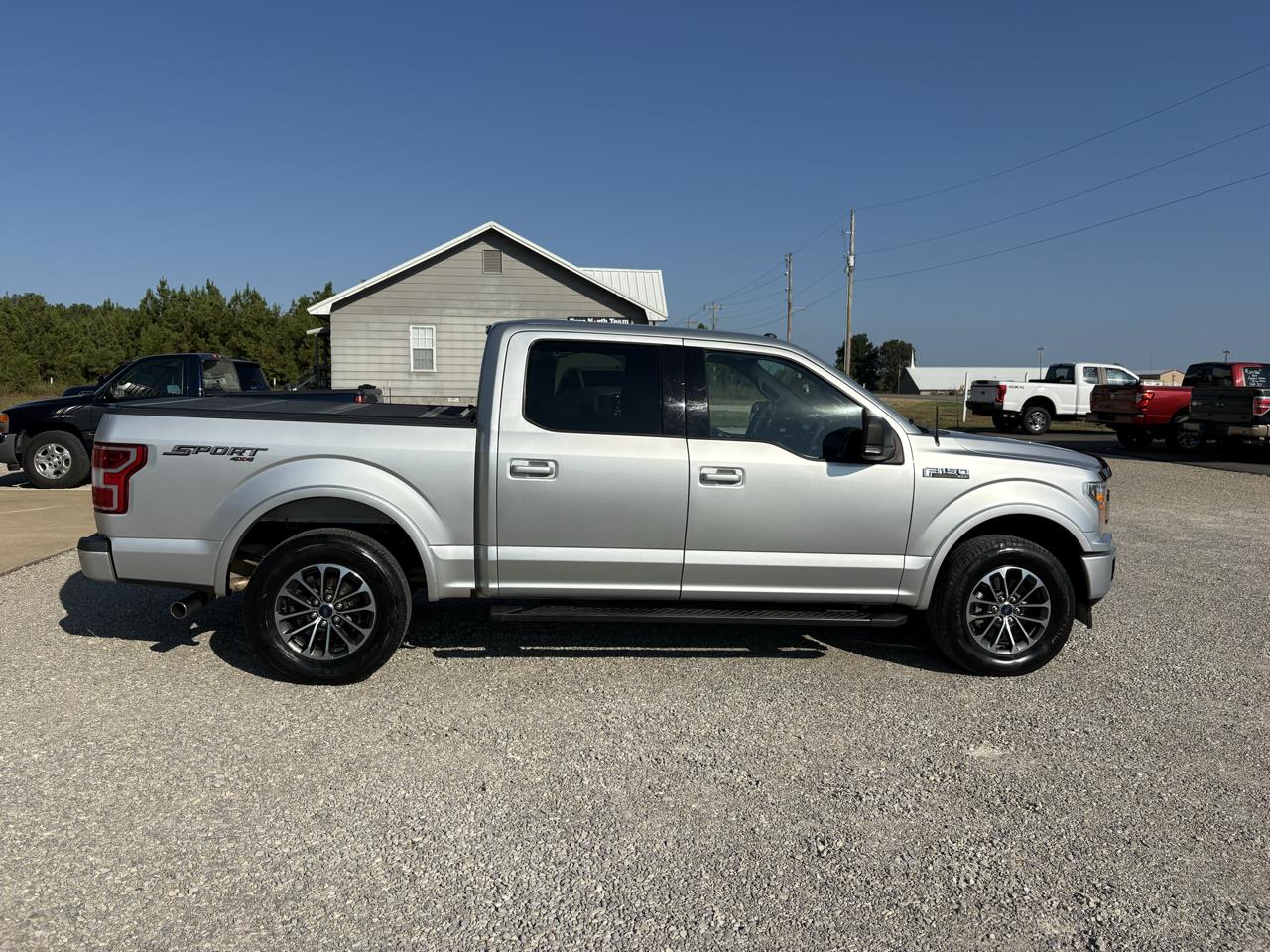 Ford F-150 4WD SuperCrew 139" XLT 2018