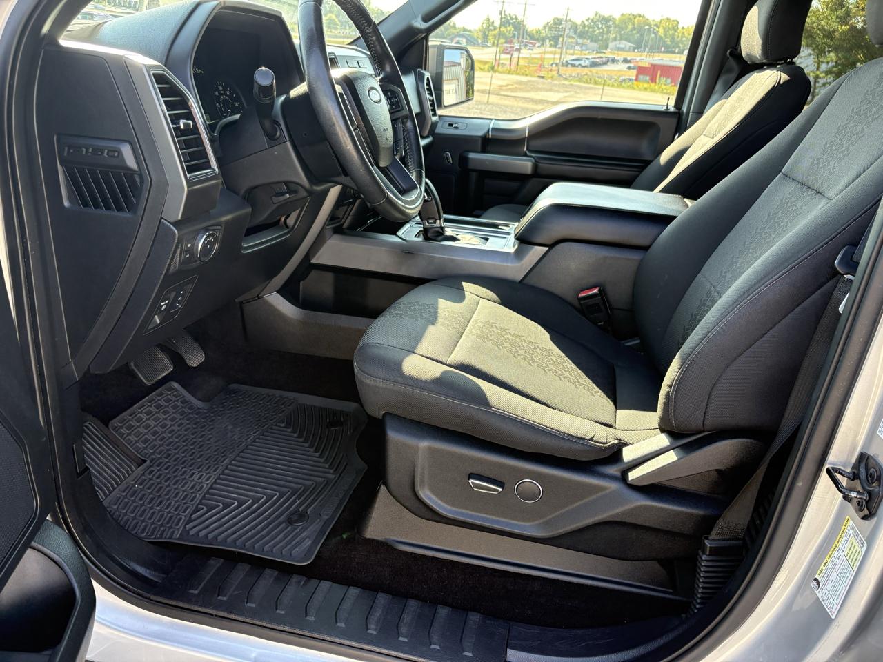 Ford F-150 4WD SuperCrew 139" XLT 2018