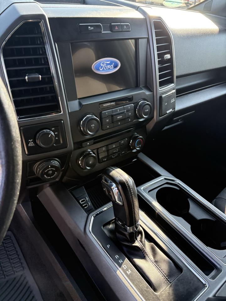Ford F-150 4WD SuperCrew 139" XLT 2018