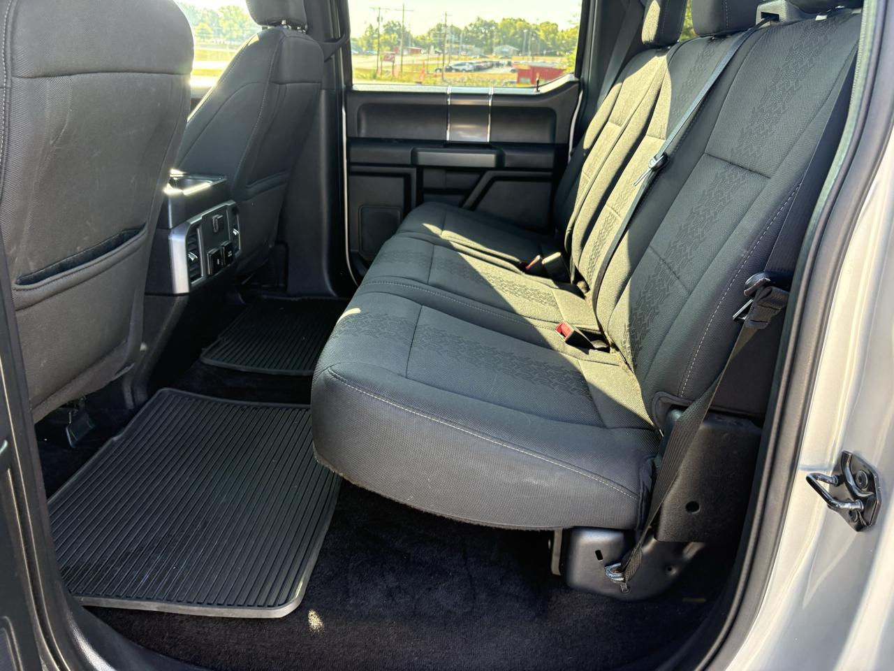 Ford F-150 4WD SuperCrew 139" XLT 2018