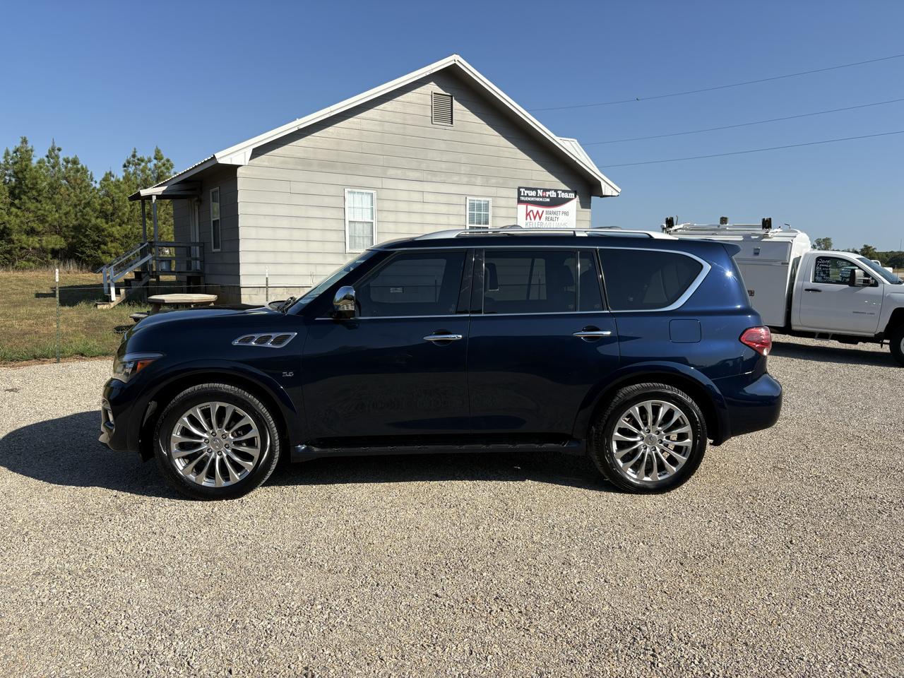 Infiniti QX80 4WD 2017