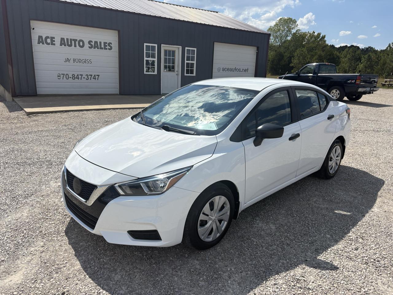 Nissan Versa S CVT 2021