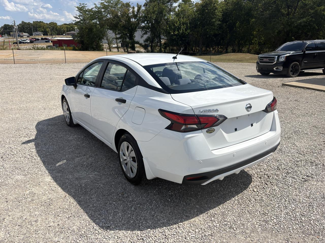Nissan Versa S CVT 2021
