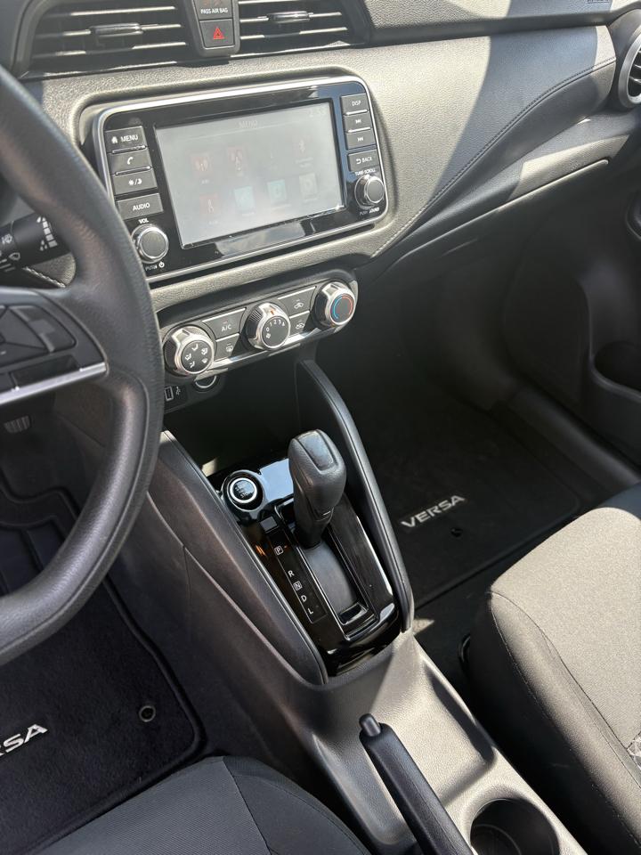 Nissan Versa S CVT 2021